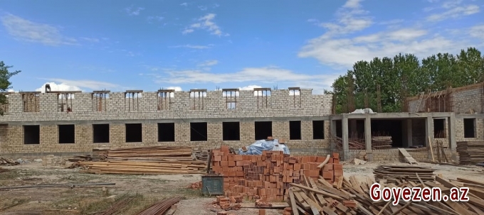 Şahnabat Nəsibova adına Sarıvəlli kənd tam orta məktəb üçün yeni binanın tikintisi davam etdirilir