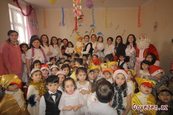 Qazaxda şəhər 2 saylı bağçanın uşaqları üçün Yeni il şənliyi təşkil olunub