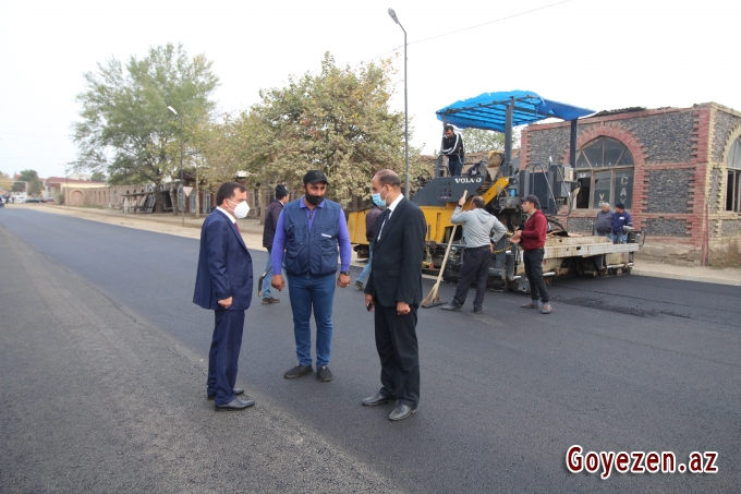 Qazaxda su və kanalizasiya sisteminin çəkilişi yekunlaşan Əliağa Şıxlinski küçəsinə asfalt örtüyünün vurulmasına başlanılıb