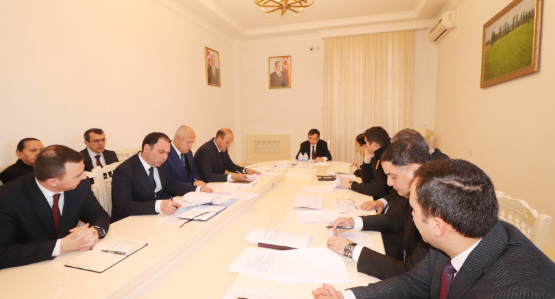 Qazax RİH-də keçirilən ümumi qəbulda icra başçısı vətəndaşların müraciətini dinləyib